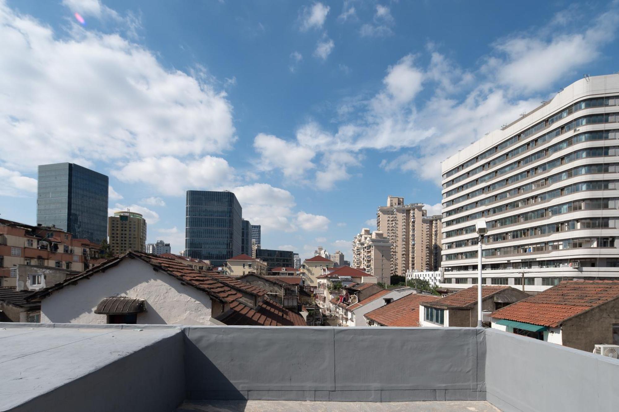 Dayin International Youth -near People's Square & Old Town -social Area -bar -cafe -gym -free Laundry Luggage Storage -24h Front Desk -english Service Thượng Hải