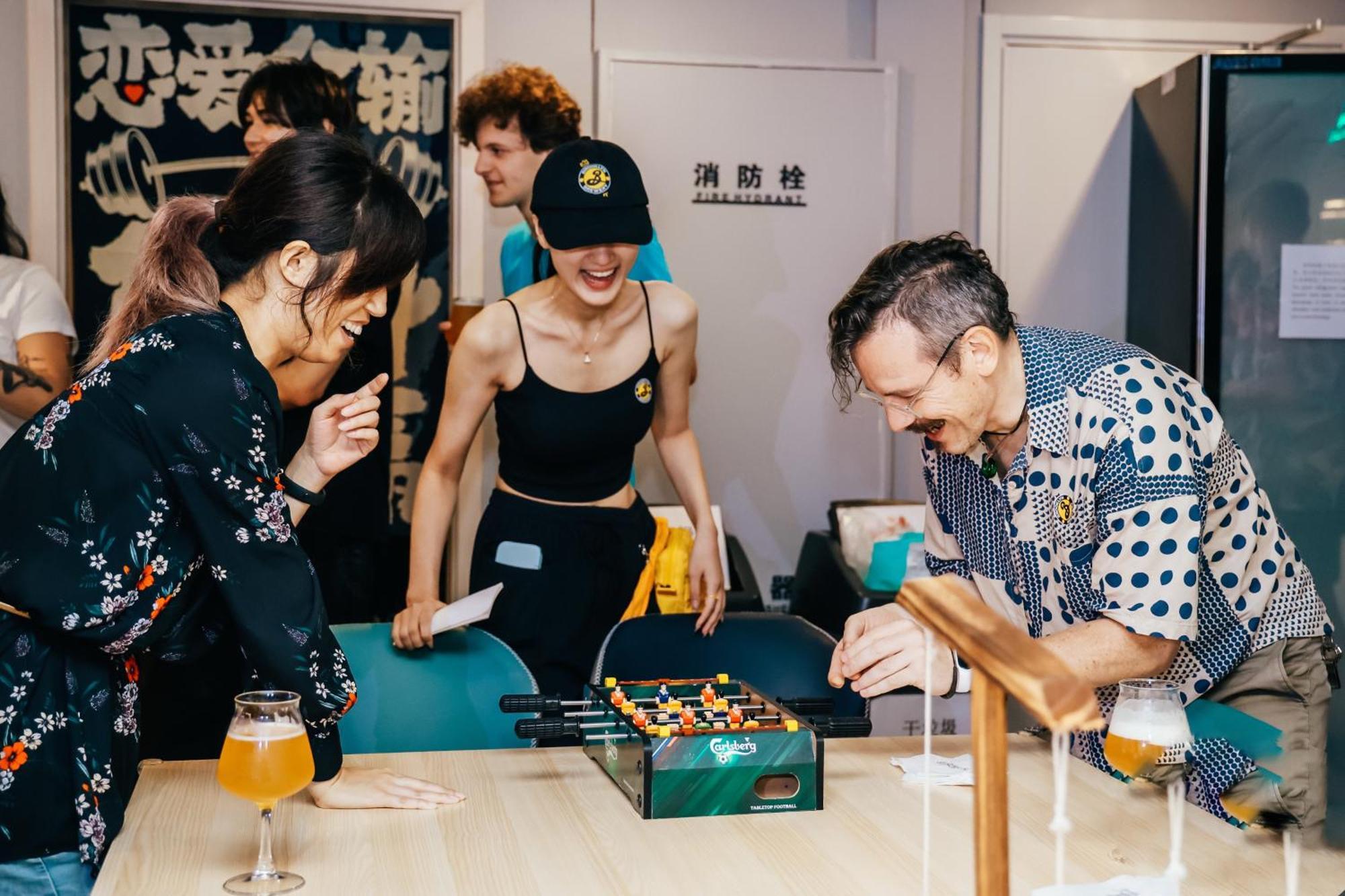 Dayin International Youth -near People's Square & Old Town -social Area -bar -cafe -gym -free Laundry Luggage Storage -24h Front Desk -english Service * Thượng Hải