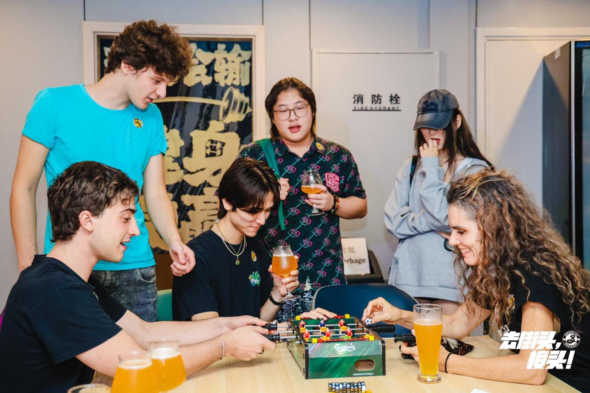Dayin International Youth -near People's Square & Old Town -social Area -bar -cafe -gym -free Laundry Luggage Storage -24h Front Desk -english Service *